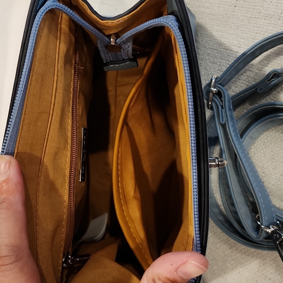 David Jones Paris Vegan Leather Handbag - Picture 6 of 13